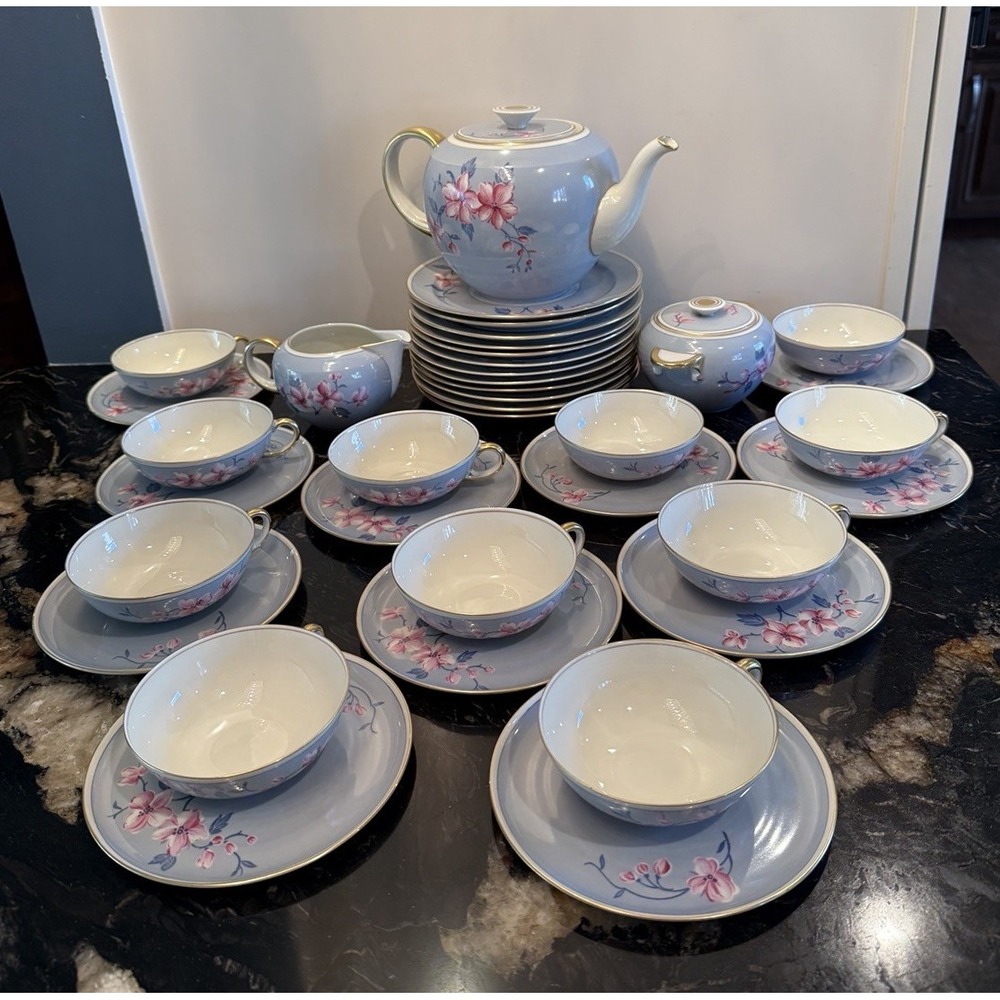 Vtg Konigl pr tettau Porcelain Blue & White Periwinkle Rose Luncheon Set for 11